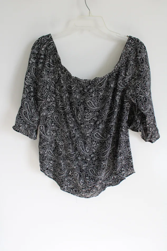 Old Navy Rings NEW Old Navy Black Paisley OffTheShoulder Top L