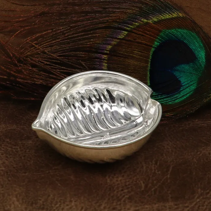 925 sterling silver handcrafted design tilak bowl sindur bowl kesar chandan saffron sandal bowl puja utensils baby feeder article su176 TRIBAL ORNAMENTS Necklaces 925 sterling silver handcrafted design tilak bowl sindur bowl kesar chandan saffron sandal bowl puja utensils baby feeder article su176 TRIBAL ORNAMENTS Necklaces