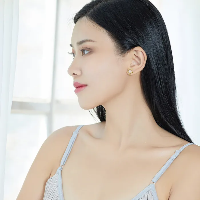 Asian Civilisations Museum Freshwater Pearl Earrings WE00230 New Yorker Collection Pearly Lustre Earrings
