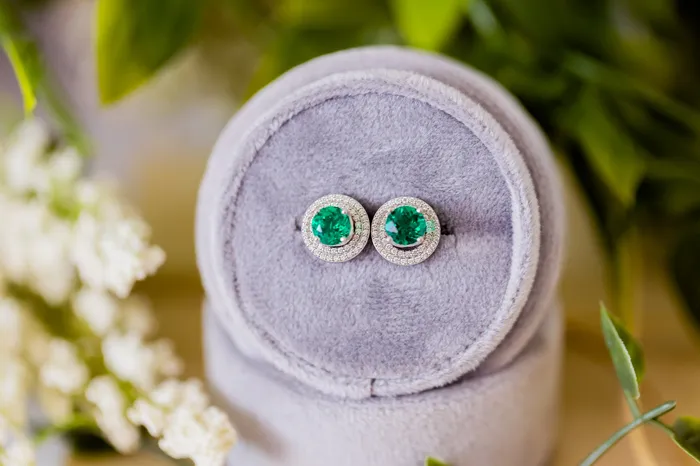 Earrings Green Gorgeous Gift Set 1 Pair of Earrings 2 Earring Jackets FIRE BRILLIANCE