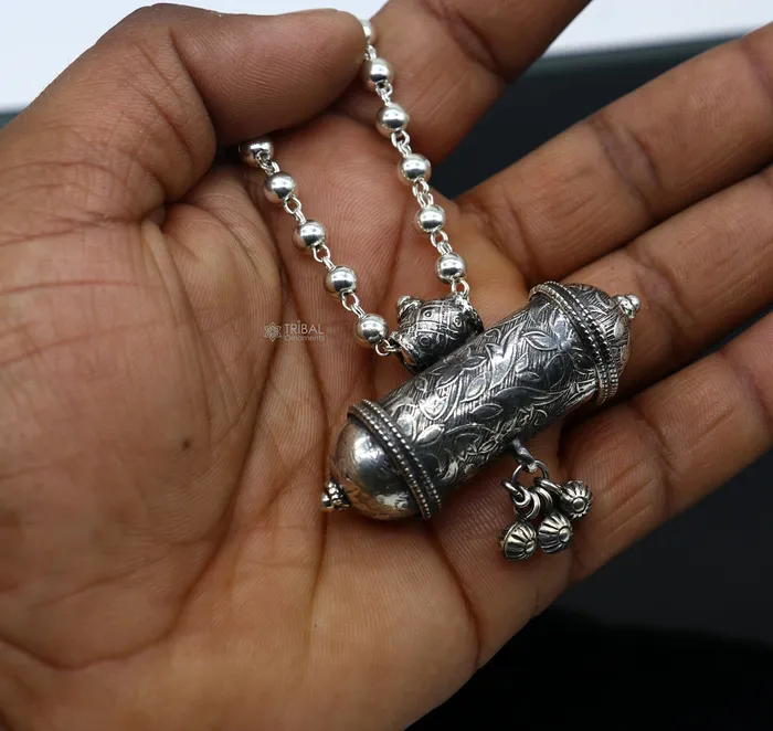 Necklaces TRIBAL ORNAMENTS 925 Sterling silver handmade vintage design pendant amulet necklace with hangings bells excellent tribal ethnic jewelry Rajasthan set660 Necklaces TRIBAL ORNAMENTS 925 Sterling silver handmade vintage design pendant amulet necklace with hangings bells excellent tribal ethnic jewelry Rajasthan set660
