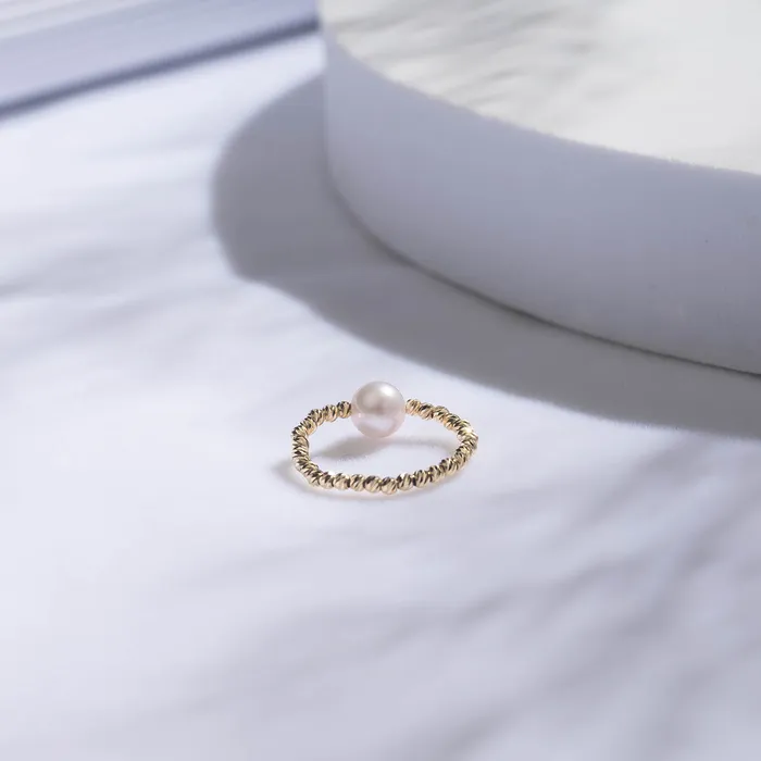 Rings Pearly Lustre 18k Solid Gold Akoya Pearl Ring KR00036