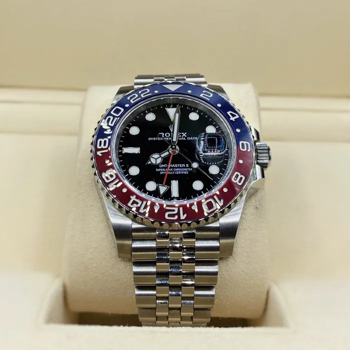 Bracelets Rolex Rolex GMTMaster II Pepsi 40mm Ref 126710blro0001 Black Dial Red Blue Ceramic Bezel Stainless Steel Jubilee Bracelet Mens Watch