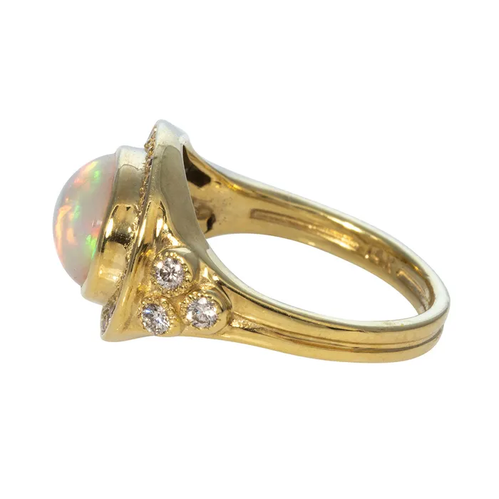 Croghans Rings Oval Cabochon Opal Diamond 14K Yellow Gold Ring