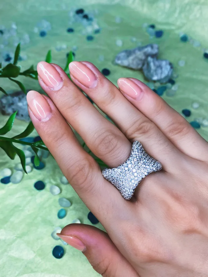 Diamond Source NYC Round Brilliant Pave Diamond Fashion Ring Set in 18K White Gold 732ct tw Rings Diamond Source NYC Round Brilliant Pave Diamond Fashion Ring Set in 18K White Gold 732ct tw Rings
