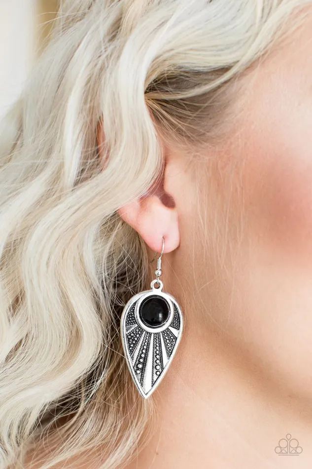 Earrings Paparazzi Jewelry Paparazzi Earring Take A WALKABOUT Black
