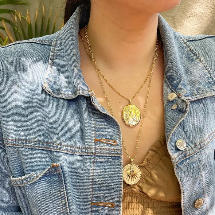 Necklaces Croghans 14K Gold Filled 30x38mm Oval Locket Necklace