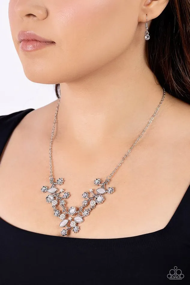 Necklaces Paparazzi Jewelry Paparazzi Necklace Gardening Group White