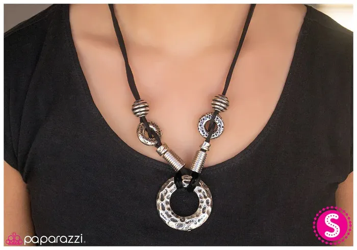Necklaces Paparazzi Jewelry Paparazzi Necklace Lady Marmalade Silver