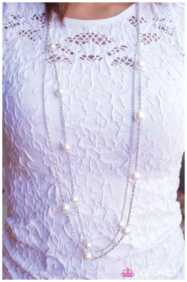 Necklaces Paparazzi Jewelry Paparazzi Necklace Take My Breath Away White
