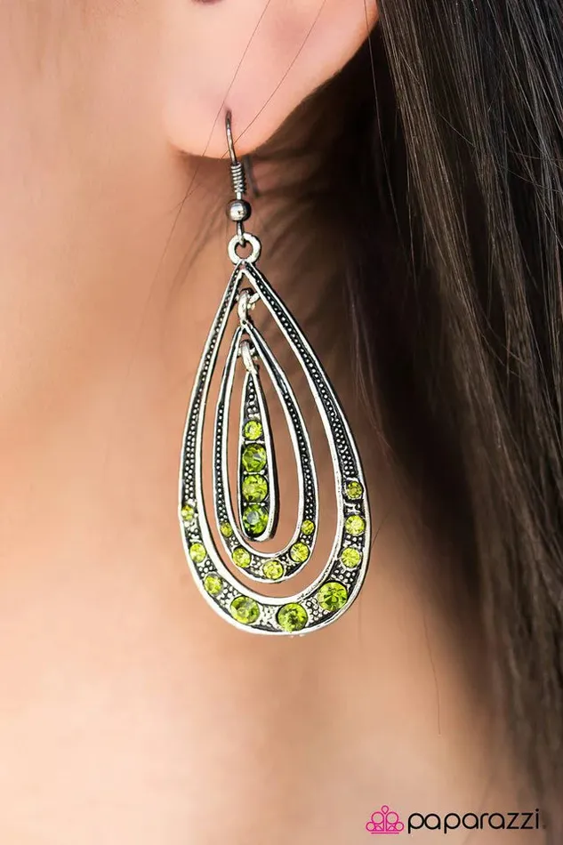 Paparazzi Earring Kiss Me In The Rain Green Paparazzi Jewelry Earrings