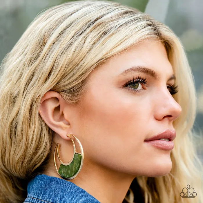 Paparazzi Jewelry Earrings Paparazzi Earring Contemporary Curves Green