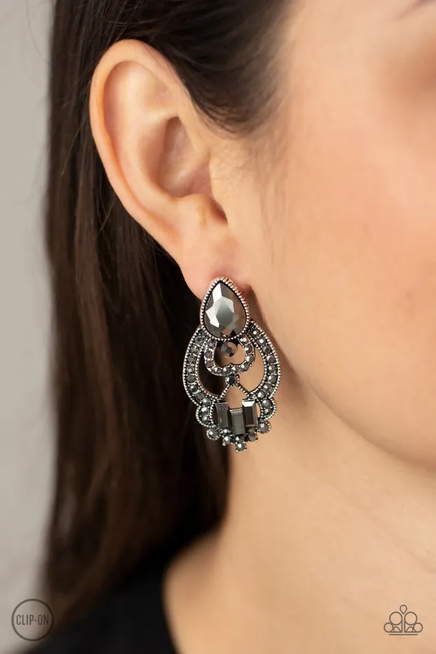 Paparazzi Jewelry Earrings Paparazzi Earring Glamour Gauntlet Silver