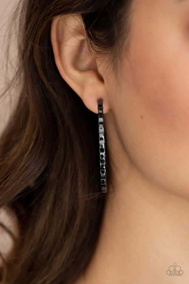 Paparazzi Jewelry Earrings Paparazzi Earring Grungy Grit Black
