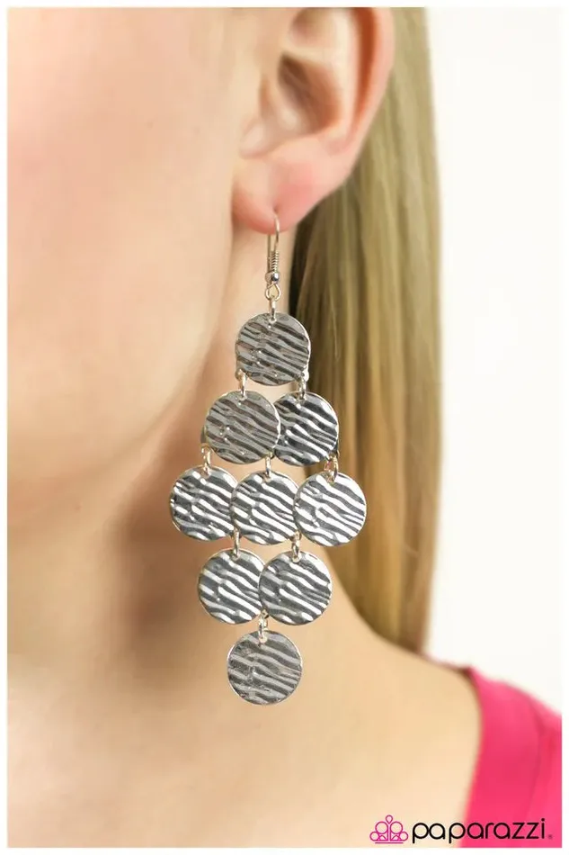 Paparazzi Jewelry Earrings Paparazzi Earring Metallic Pools Silver