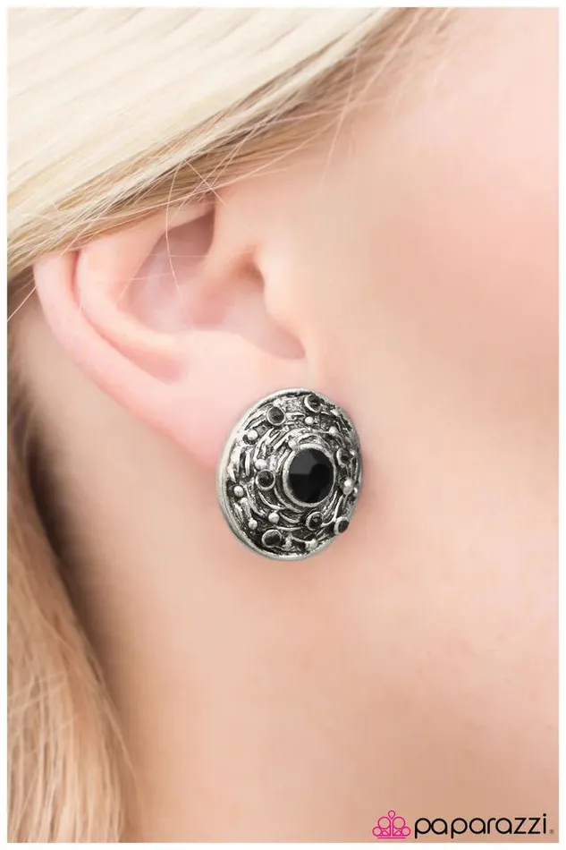 Paparazzi Jewelry Earrings Paparazzi Earring Race To Space Black