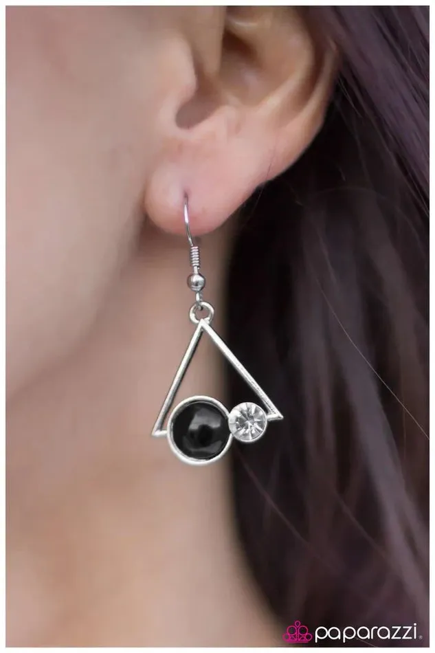 Paparazzi Jewelry Earrings Paparazzi Earring Set Sail Black
