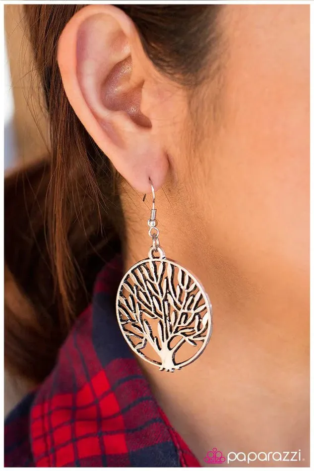 Paparazzi Jewelry Paparazzi Earring Make Like a Tree Silver Earrings