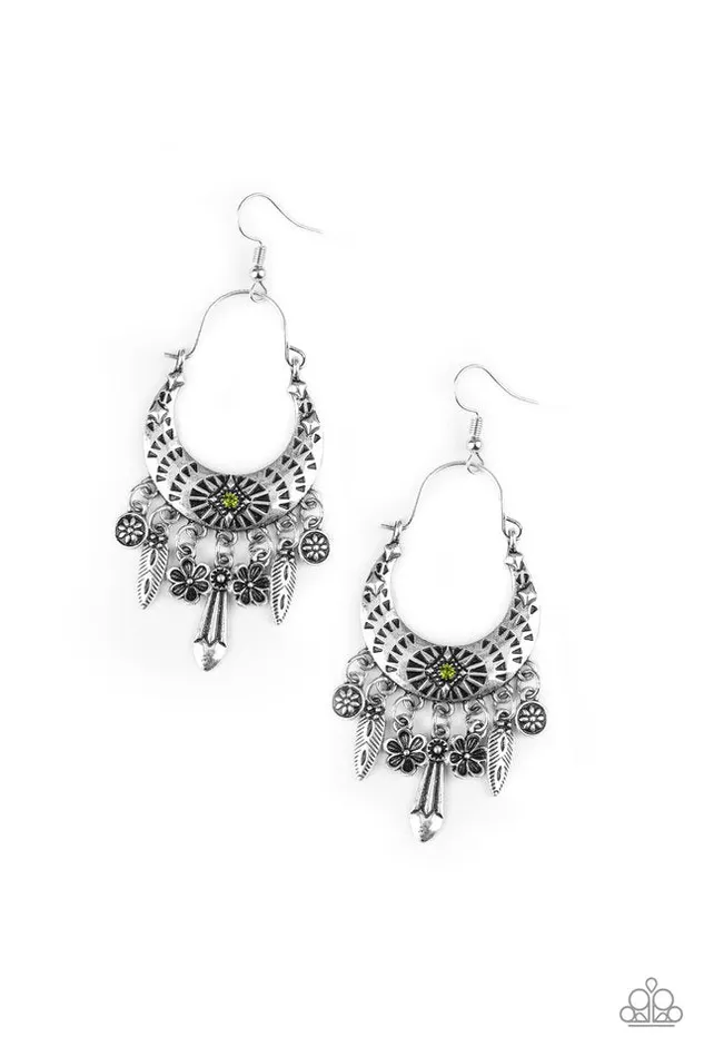 Paparazzi Jewelry Paparazzi Earring Nature Escape Green Earrings Paparazzi Jewelry Paparazzi Earring Nature Escape Green Earrings