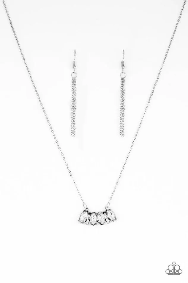Paparazzi Jewelry Paparazzi Necklace Deco Decadence White Necklaces