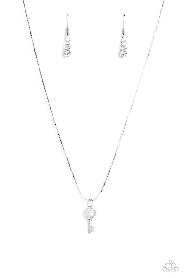Paparazzi Jewelry Paparazzi Necklace LOVELocked White Necklaces