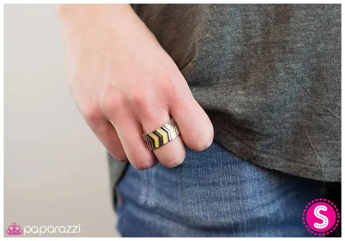 Paparazzi Jewelry Paparazzi Ring Follow Me Yellow Rings