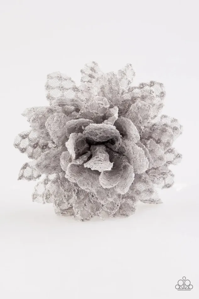 Paparazzi Jewelry Rings Paparazzi Hair Accessories Lacy Lily Silver