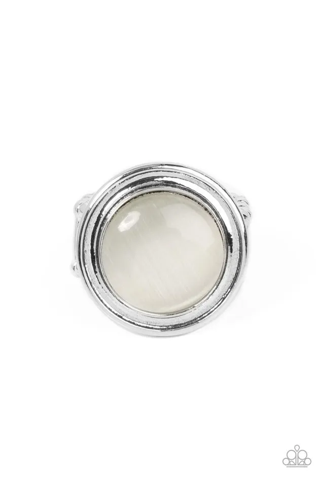 Paparazzi Jewelry Rings Paparazzi Ring Laguna Luminosity White Paparazzi Jewelry Rings Paparazzi Ring Laguna Luminosity White