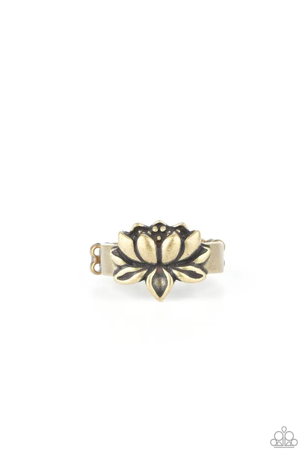 Paparazzi Jewelry Rings Paparazzi Ring Lotus Crowns Brass Paparazzi Jewelry Rings Paparazzi Ring Lotus Crowns Brass