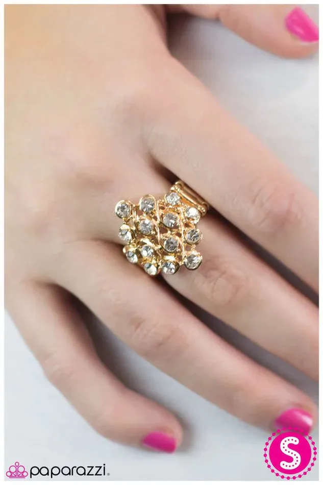 Paparazzi Jewelry Rings Paparazzi Ring Showstopper Gold