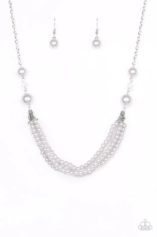 Paparazzi Necklace OneWOMAN Show Silver Paparazzi Jewelry Necklaces Paparazzi Necklace OneWOMAN Show Silver Paparazzi Jewelry Necklaces