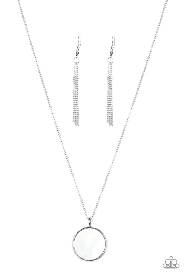 Paparazzi Necklace Shimmering Seashores White Paparazzi Jewelry Necklaces