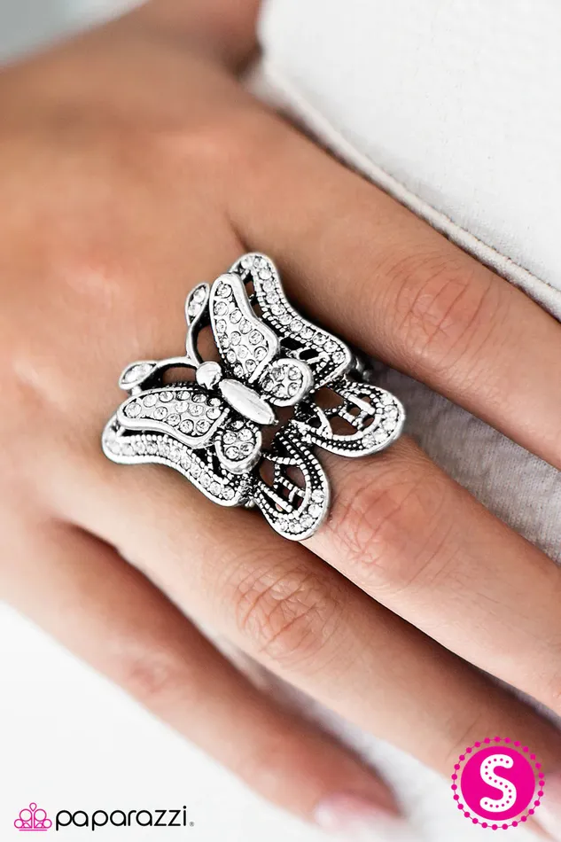 Paparazzi Ring Free To Fly White Paparazzi Jewelry Rings