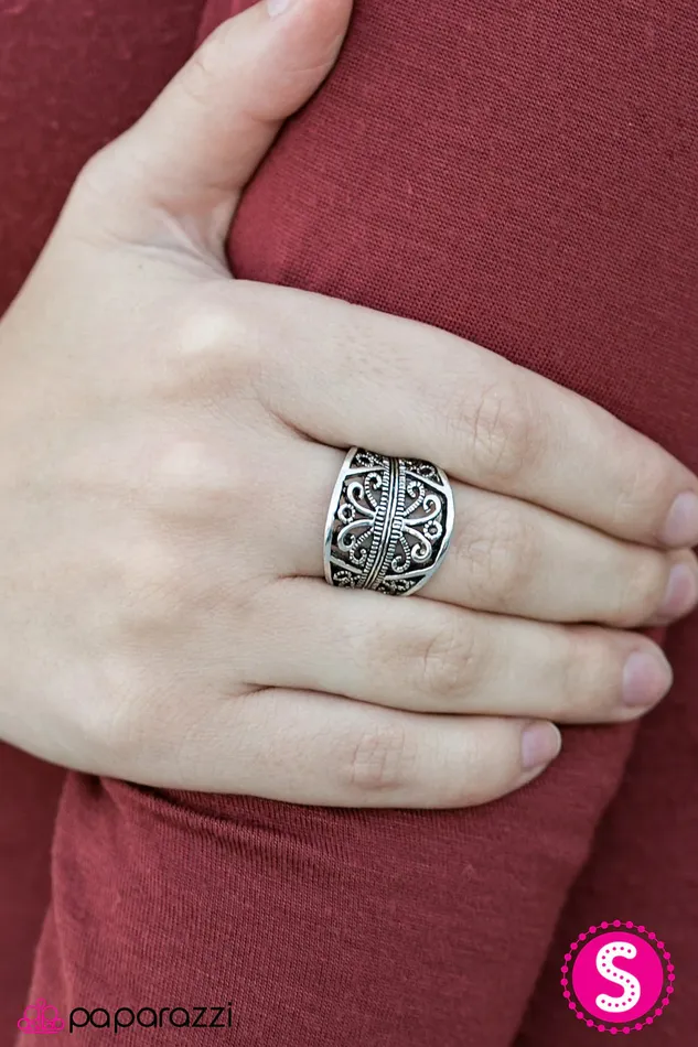 Rings Paparazzi Jewelry Paparazzi Ring Royally Royal Silver