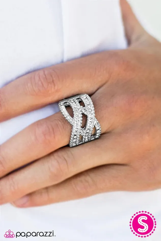 Rings Paparazzi Ring Cover Your Tracks White Paparazzi Jewelry