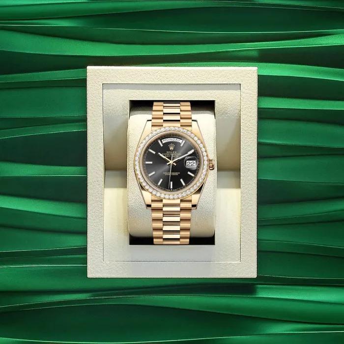 Rolex Day Date 40mm Ref 228348RBR Black Stick Dial Diamond Bezel 18K Yellow Gold President Bracelet Mens Watch Rolex Bracelets