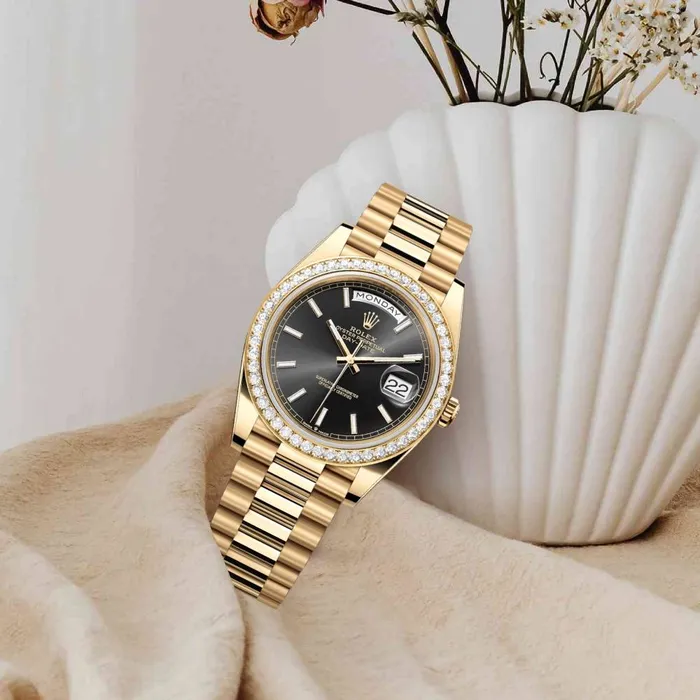 Rolex Day Date 40mm Ref 228348RBR Black Stick Dial Diamond Bezel 18K Yellow Gold President Bracelet Mens Watch Rolex Bracelets