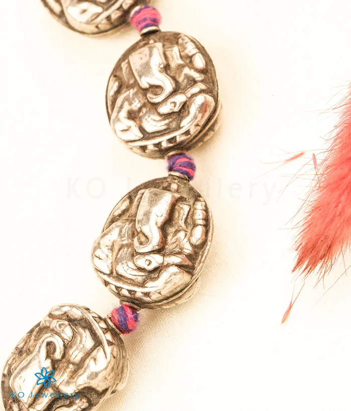 Jaipur Necklaces The Nilaka Silver Ganesha Thread Necklace