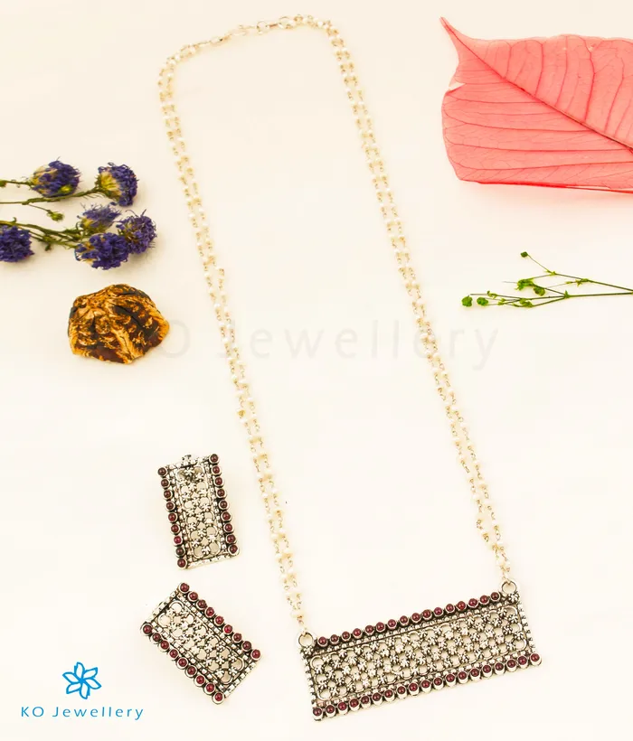 Silversmith Necklaces The Kriti Silver Pearl Necklace Oxidised