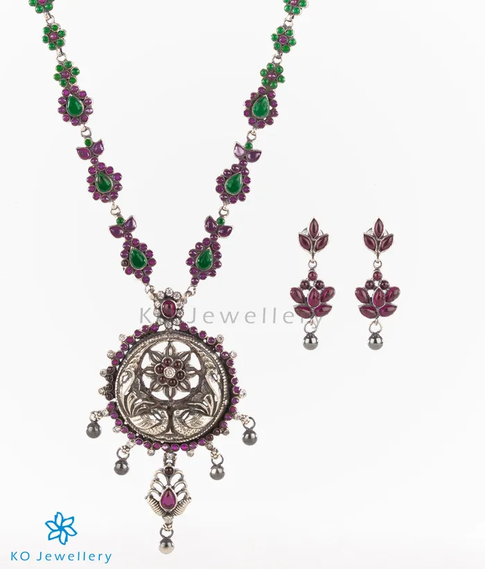 The Kritika Silver Peacock Kempu Necklace Silversmith Necklaces